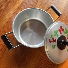 【新品】アルミ鍋 蓋付 両手鍋 調理器具 昭和レトロの画像