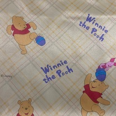 美品！！お値下げしました！くまのプーさん遮光カーテンの画像