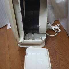 DAIKIN ダイキン 加湿空気清浄機 TCK55M-W （1か所破損あり） 動作確認済み (No.2)の画像
