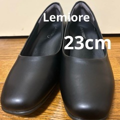 美品⭐︎
Lemioreブラックパンプス23cm