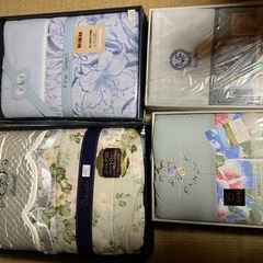 未使用☆肌掛け布団(各