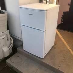 【2022年製2ドア冷蔵庫】comfee RCT90WH/E