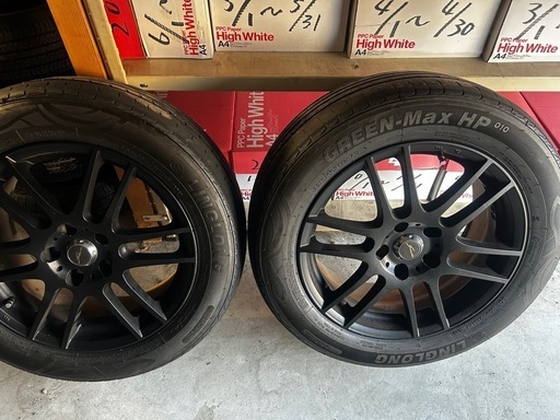 215/60R 17タイヤ