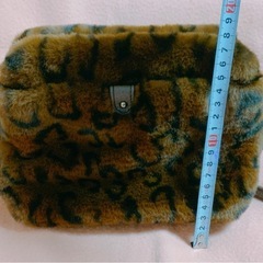ファーショルダーバッグの画像