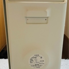 シャープ SHARP プラズマクラスターイオン搭載 空気清浄機（25畳まで） 
ホワイト系 FU-Y53CX-Wの画像