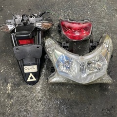 PCX ヘッドライト中古