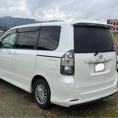 ZRR70　VOXY　ヴォクシー　検８年7月までの画像