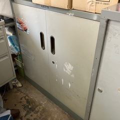 お話中　キャビネット