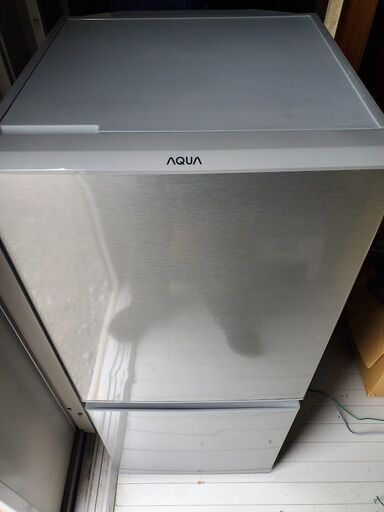 庫内綺麗　AQUA ノンフロン冷凍冷蔵庫　AQR-J13J 2020年製　近場配達　可