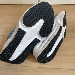 美品＊スニーカー23cmワークマンの画像