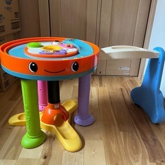 歩きメデス　ベビー歩行器
