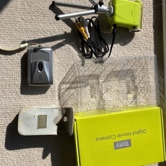 カメラ２種セット　レトロデジタルカメラ３００万程度画素