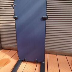 ズボン（パンツ）プレッサー