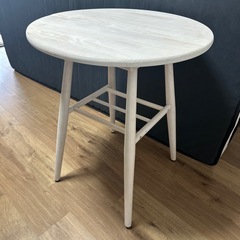 ニトリ カフェテーブル　ファンシー