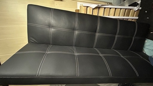 ✨激安価格✨持帰8000円‼️ソファベッド 二人がけ‼️配送無料サービス有り‼️倒せばベッドにも‼️