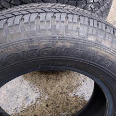車のパーツ タイヤ、ホイールの画像