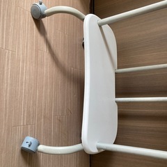 スチールパソコンラックの画像