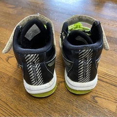 【子供靴】asics LAZARBEAM（19.0cm）の画像