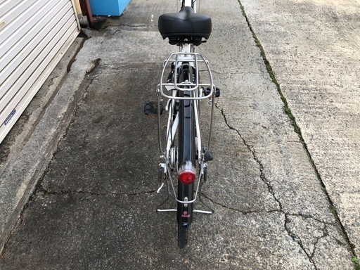 623  ヤマハ新機種電動アシスト自転車pascity27インチホワイトアルミボディー