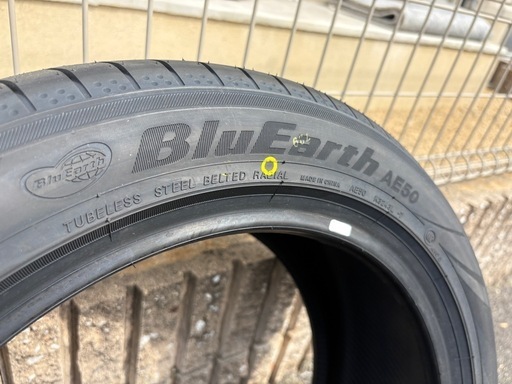【新品未使用4本セット】17インチYOKOHAMAタイヤ