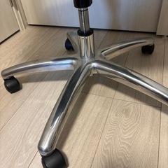 オフィスチェア　昇降式の画像