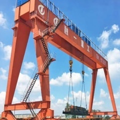 大型クレーン