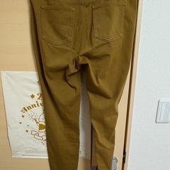 UNIQLO パンツ XL(75〜81cm)
の画像