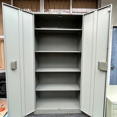 ITO 両開き書庫 観音開き キャビネット 収納庫 物置 書類棚　昭和レトロ　オフィス家具　収納家具　書庫　スチールキャビネット　岐阜市発の画像