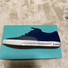 SEAVEESネイビースニーカーの画像