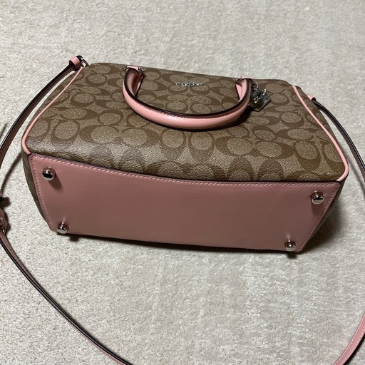 (ありがとうございました)新品　コーチ　ショルダーバッグ