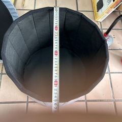 モズ丸型折たたみスツールの画像