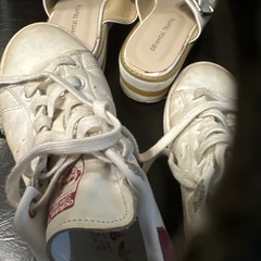 新品　未使用　革靴　ショートブーツ　23cm 運動靴22.5cmの画像