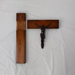JME042K) ヨーロッパ雑貨 イエス・キリスト像 十字架/クロス アンティーク小物/ウッド調 重量458g（土台込み）/材質不明 中古訳あり品の画像