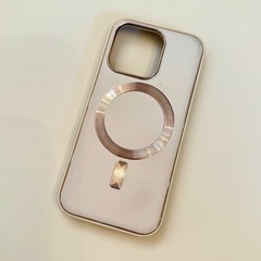 MagSafe対応 ゴールドラインiPhone 16proケース