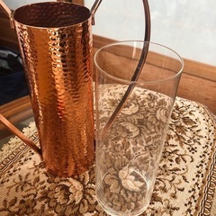銅メッキ仕上げ　花瓶の画像