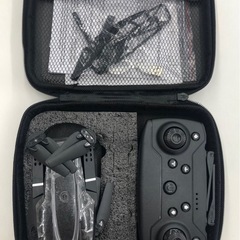 【美品】小型ドローン　デュアルカメラ搭載の画像