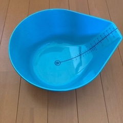 受付終了　ざる３つと目盛り付きボール１つ