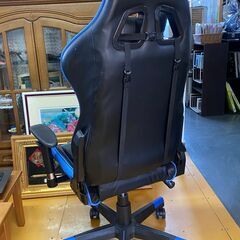 ゲーミングチェア　RAKUの画像