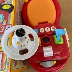 アンパンマン消防車の画像