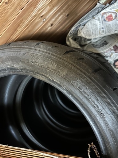 車　タイヤ　4本