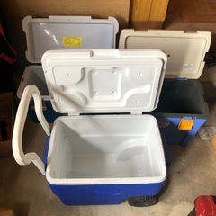 中古　クーラーBOXの画像