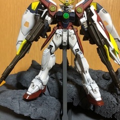 塗装屋が塗装したウイングガンダムゼロHG144分の１スケール