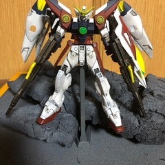 塗装屋が塗装したウイングガンダムゼロHG144分の１スケールの画像