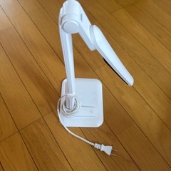 LEDデスクライト　(アイリスオーヤマ)の画像