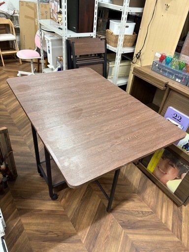 579 折りたたみダイニングテーブル