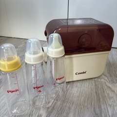 COMBI除菌&保管ケース、おもちゃセットの画像