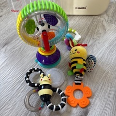 COMBI除菌&保管ケース、おもちゃセットの画像