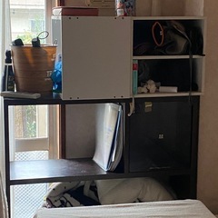 幅87センチ奥行き30セン高さ108センチの本になります