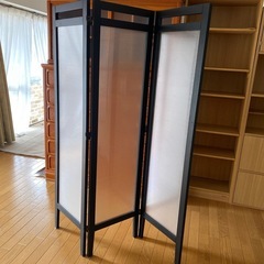 おしゃれなついたてです