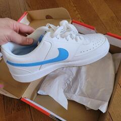 Nike Court Vision LO – 未使用・左右サイズ違い
